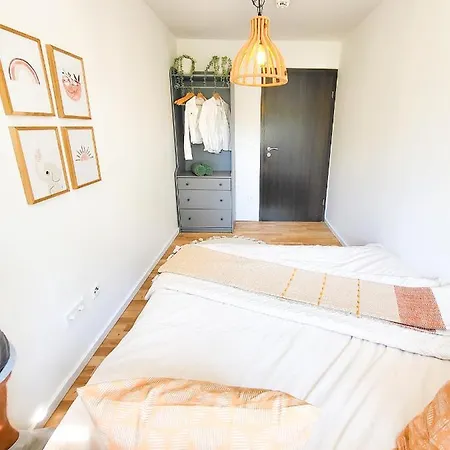 Stilvolle 3-zimmer In Mit Balkon Und Guter Autobahnanbindung דירה אינגולשטאט