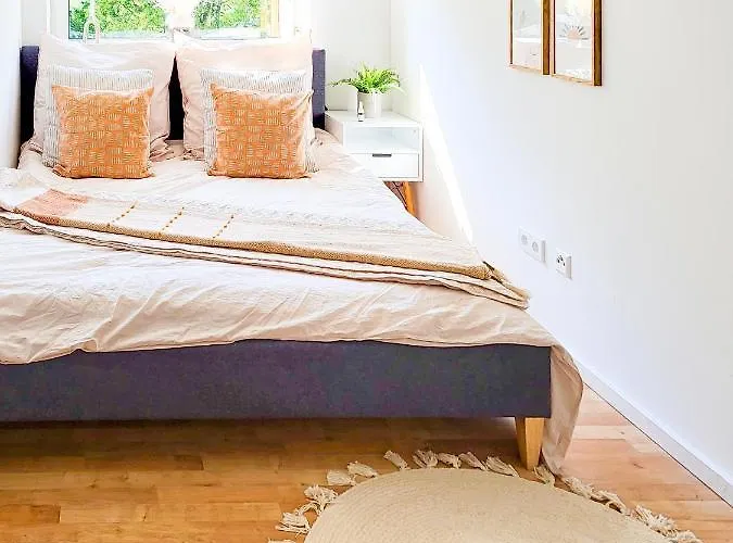 Apartamento Stilvolle 3-zimmer In Mit Balkon Und Guter Autobahnanbindung Ingolstadt